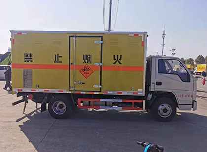巫山爆破器材运输车