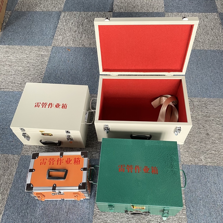 巫山爆破工程作业箱如何选择？玻璃钢与传统材质的全面对比